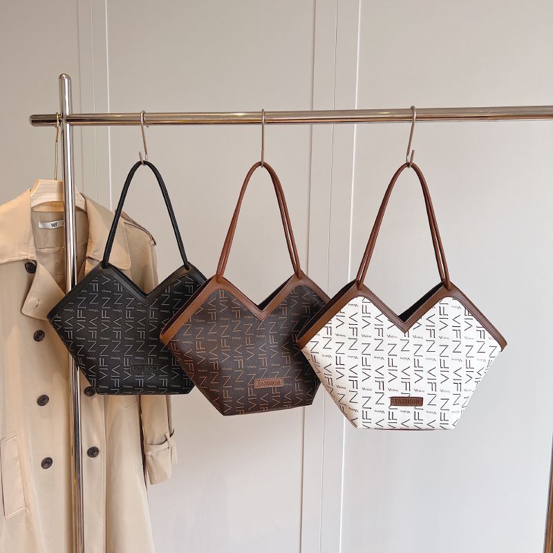 Women's All Seasons Pu Leather Printing Classic Style Streetwear Sewing Thread Bucket Zipper Tote Bag