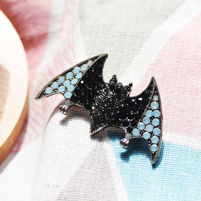 Retro Bat Alloy Plating Inlay Rhinestones Unisex Brooches