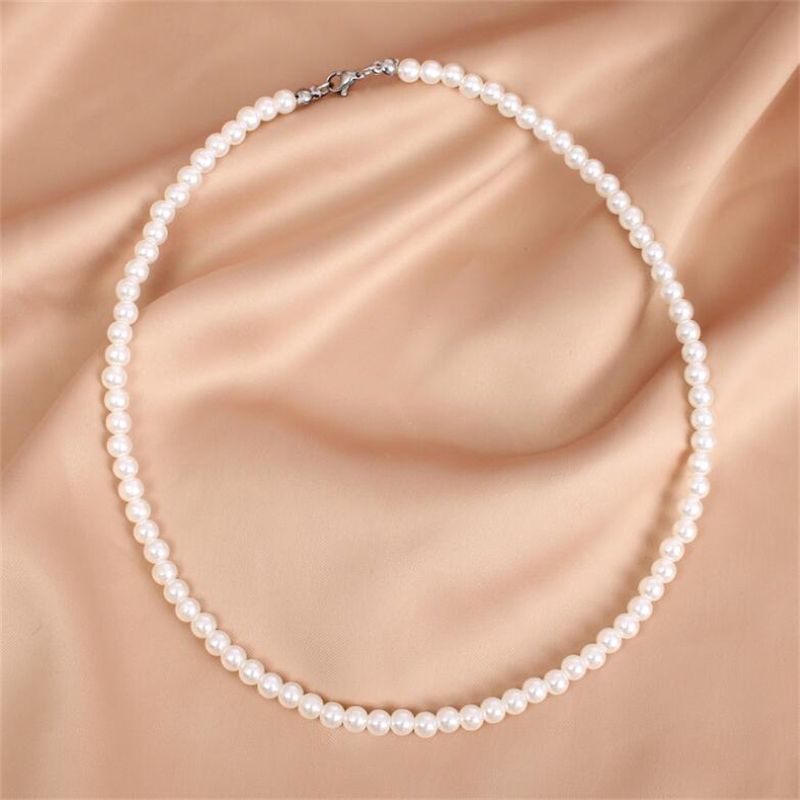 Elegant Einfacher Stil Einfarbig Imitationsperle Perlen Frau Halskette