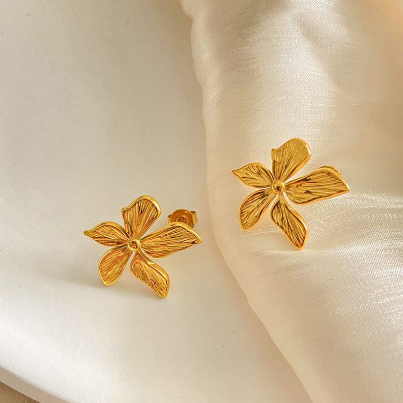 1 Pair Simple Style Flower Plating Titanium Steel 18k Gold Plated Ear Studs