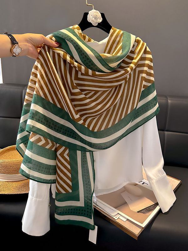 Frau Lässig Einfacher Stil Streifen Baumwolle Und Leinen Drucken Schal