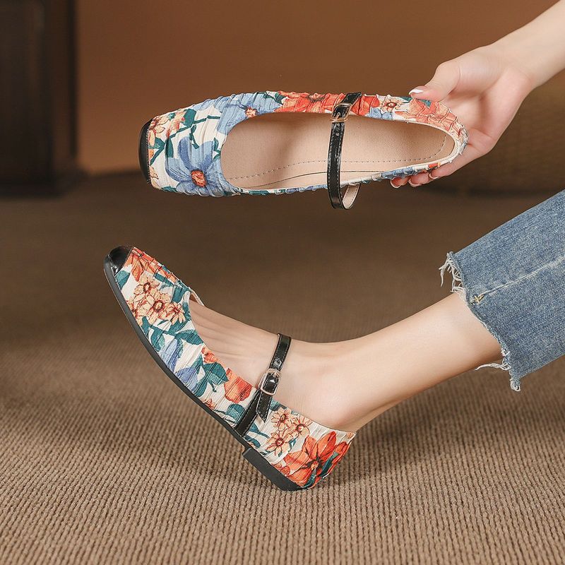 Women's Casual Solid Color Flower Square Toe Flats