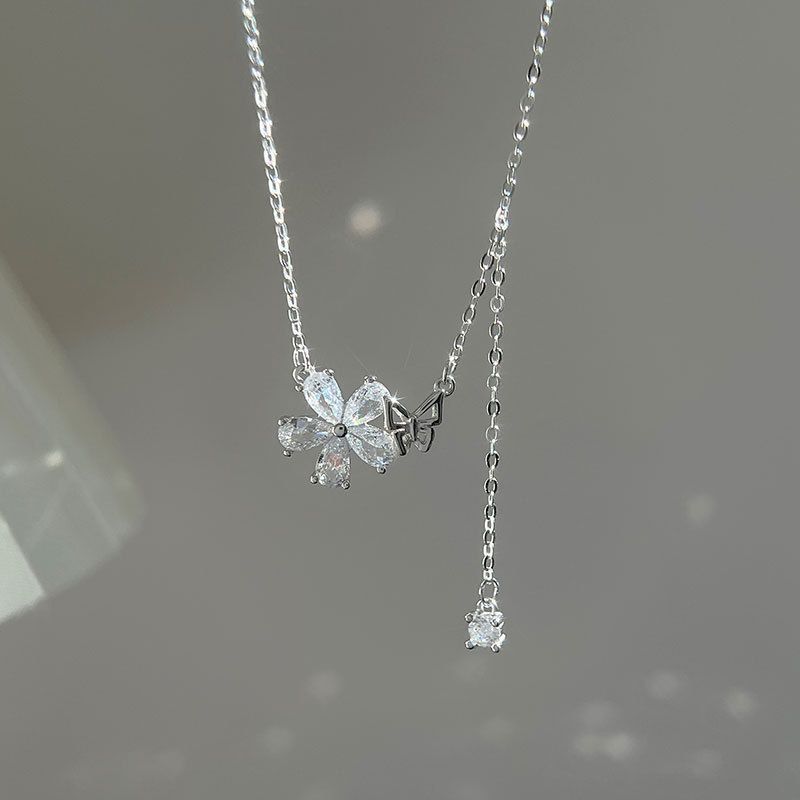 Simple Style Flower Sterling Silver Inlay Zircon Pendant Necklace
