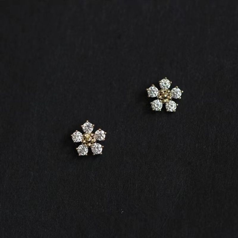1 Pair Elegant Streetwear Flower Inlay Sterling Silver Zircon Ear Studs