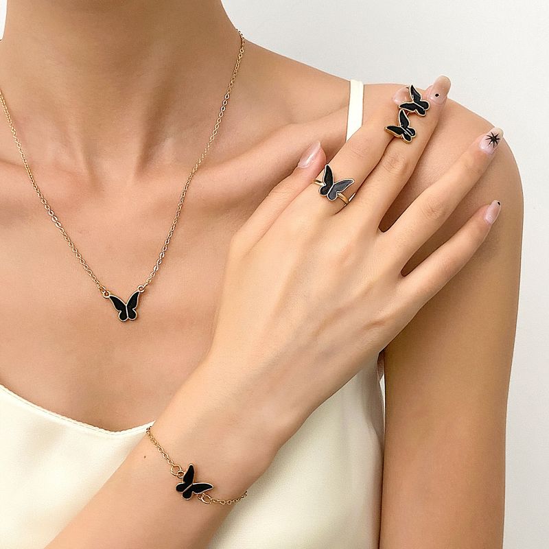 Style Simple Papillon Alliage Placage Plaqué Or 14k Femmes Anneaux Bracelets Collier