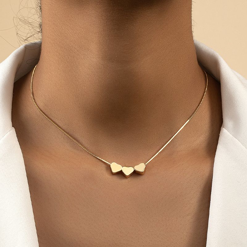 Einfacher Stil Pendeln Herzform Legierung Überzug 14 Karat Vergoldet Frau Halskette