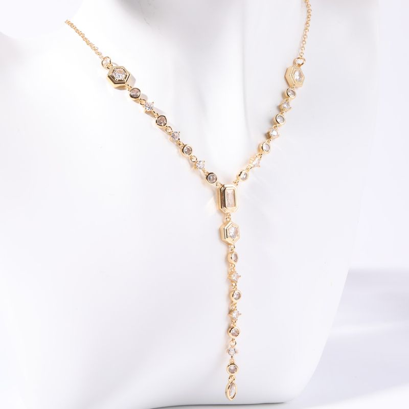 Großhandel Lässig Einfacher Stil Pendeln Geometrisch Kupfer Überzug Inlay Künstlicher Kristall Halskette Mit Anhänger
