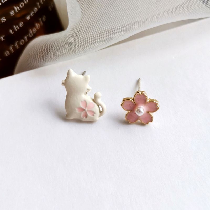 1 Pair Cute Simple Style Cat Flower Asymmetrical Plating Alloy Ear Cuffs Ear Studs