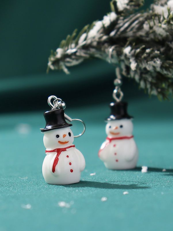 1 Pair Sweet British Style Snowman Three-dimensional Resin Drop Earrings