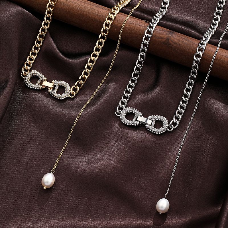 Einfacher Stil Gürtelschnalle Kupfer Perle Überzug Inlay Zirkon 18 Karat Vergoldet Versilbert Halskette