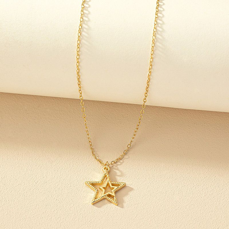 Sweet Simple Style Star Alloy Plating Gold Plated Women's Pendant Necklace