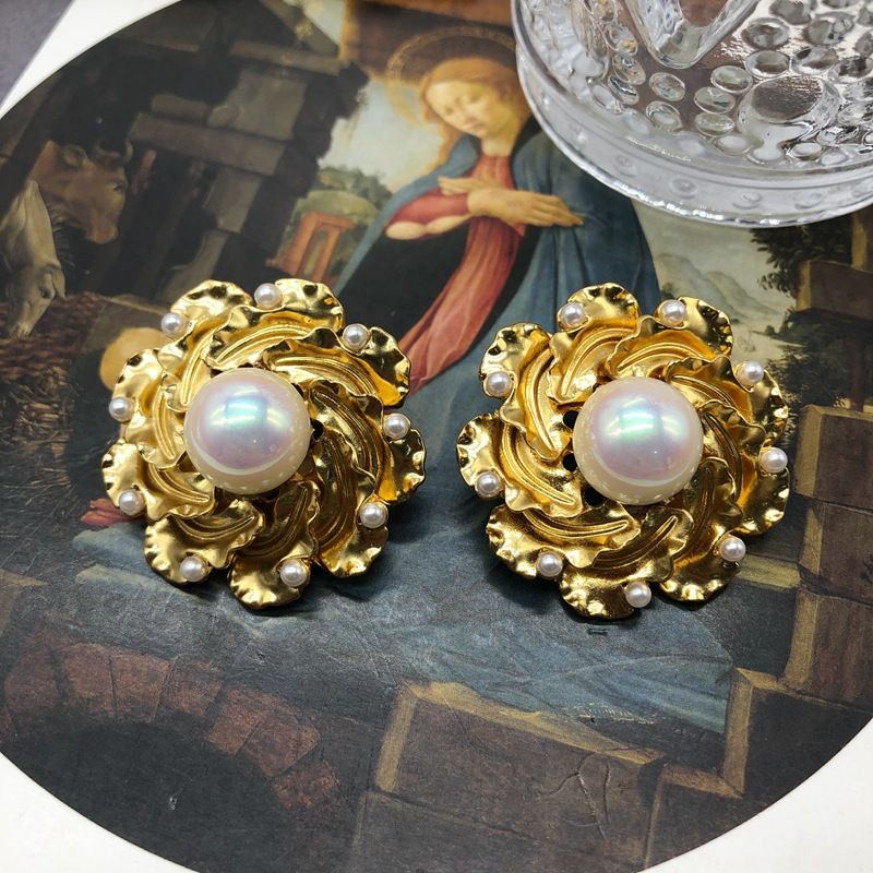 Bijoux En Gros Mignon Style Vintage Style Simple Fleur Alliage Perles Artificielles Plaqué Or Placage Incruster Boucles D'oreilles