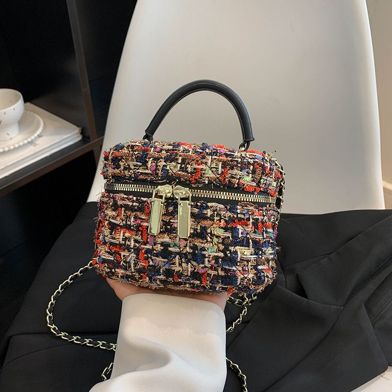 Women's All Seasons Pu Leather Woven Material Plaid Elegant Square Zipper Handbag