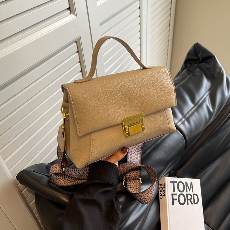 Women's Medium All Seasons Pu Leather Solid Color Classic Style Square Lock Clasp Handbag