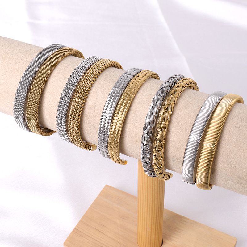 Stainless Steel Vintage Style Solid Color Grain Plating Bangle