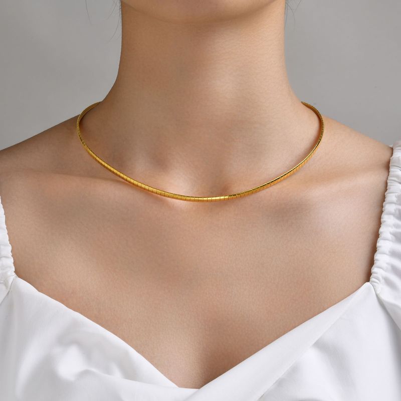 304 Stainless Steel 18K Gold Plated Simple Style Solid Color Choker