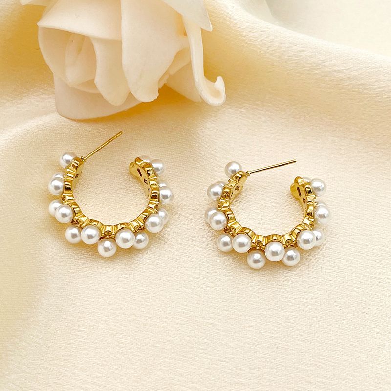 1 Pair Elegant Round Plating Inlay 304 Stainless Steel Artificial Pearls Gold Plated Ear Studs