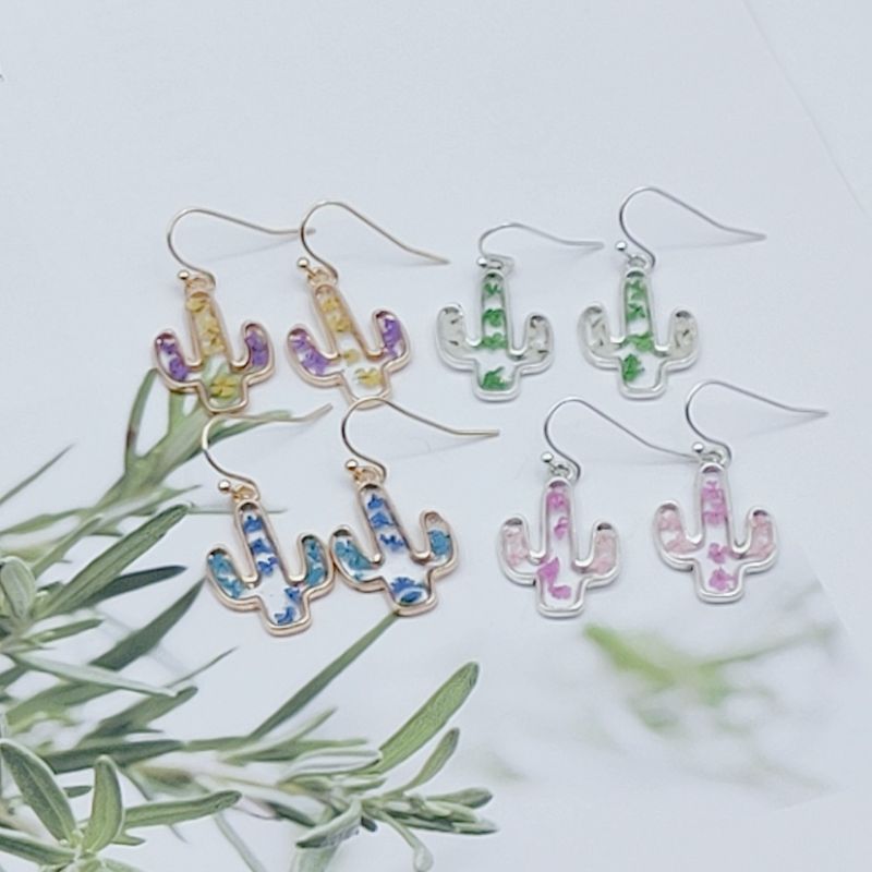 Wholesale Jewelry Sweet Cactus Resin Enamel Ear Hook