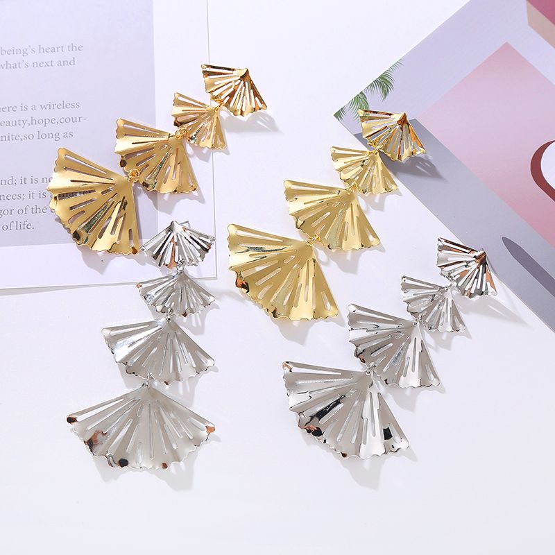 1 Piece Elegant Luxurious Sector Plating Metal Alloy Gold Plated Silver Plated Drop Earrings