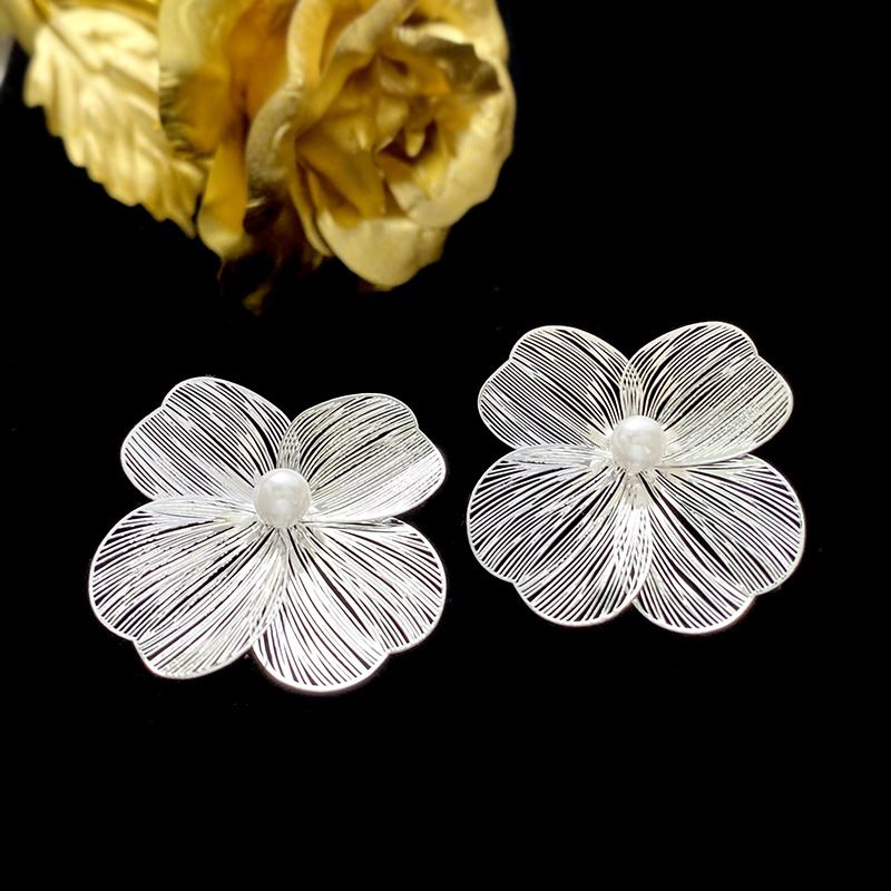 1 Par Señora Flor Embutido Plata Esterlina Cobre Perlas Artificiales Pendientes