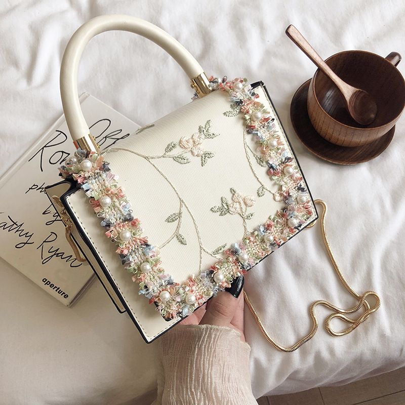 Women's Small All Seasons Pu Leather Flower Elegant Vintage Style Square Magnetic Buckle Handbag