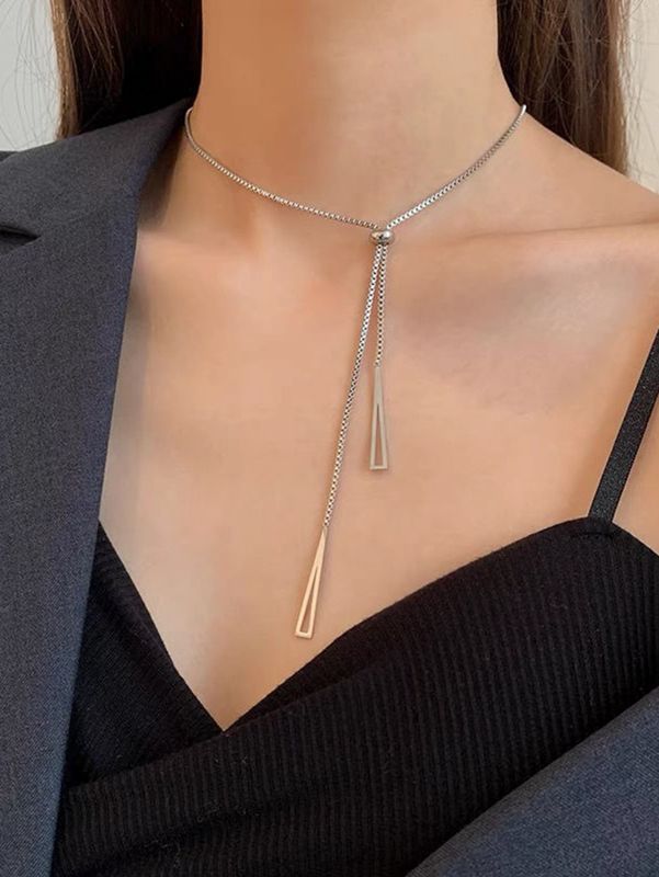 Elegant Solid Color Zinc Alloy Chain Women's Necklace