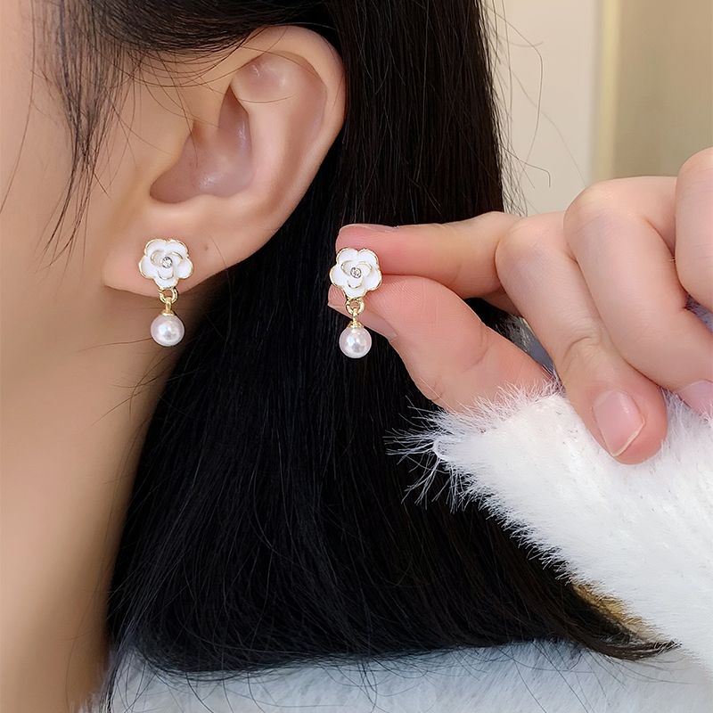 1 Paire Élégant Style Simple Fleur Placage Incruster Alliage Perles Artificielles Plaqué Or Boucles D'oreilles