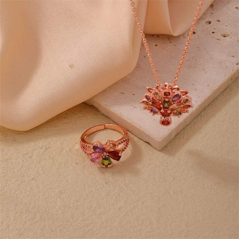 Einfacher Stil Klassischer Stil Blume Kupfer Zirkon Rosengoldbeschichtet Ringe Halskette