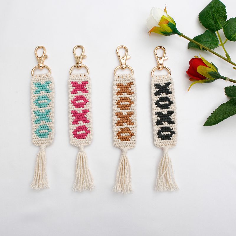 Einfacher Stil Brief Baumwolle Stricken Quaste Valentinstag Taschenanhänger