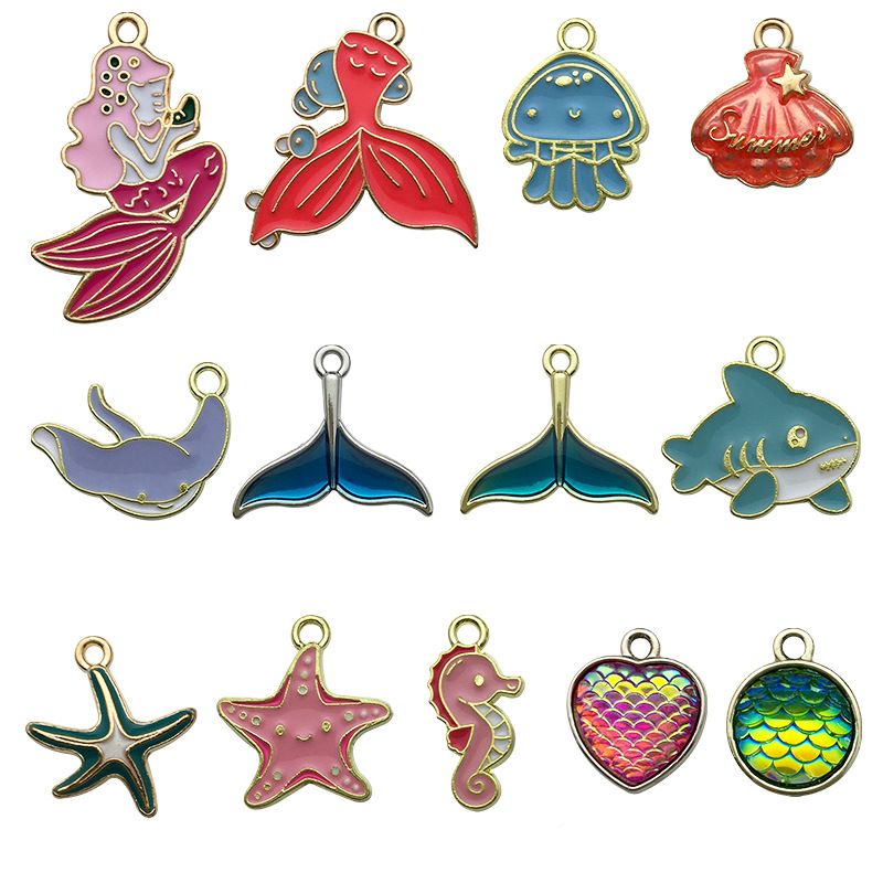 1 Piece Simple Style Heart Shape Mermaid Fish Scales Alloy Enamel Pendant Jewelry Accessories