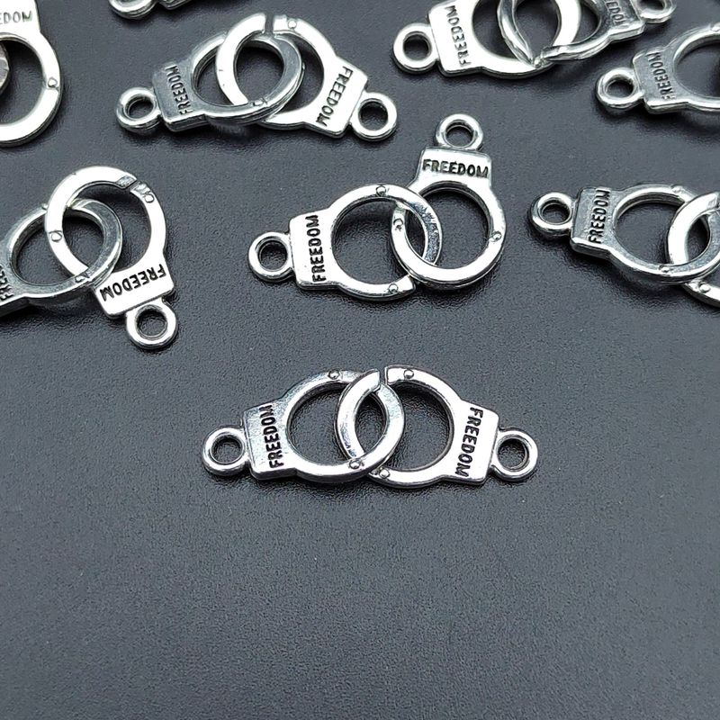 100 Pcs/package Simple Style Letter Handcuffs Alloy Plating Pendant Jewelry Accessories