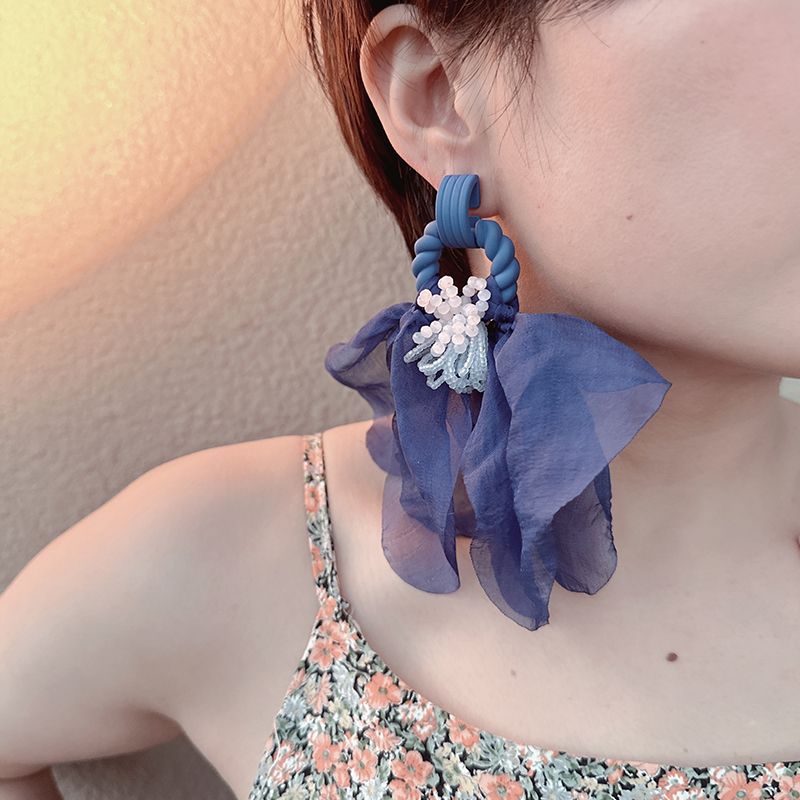 1 Pair Casual Sweet Flower Arylic Cloth Glass Drop Earrings