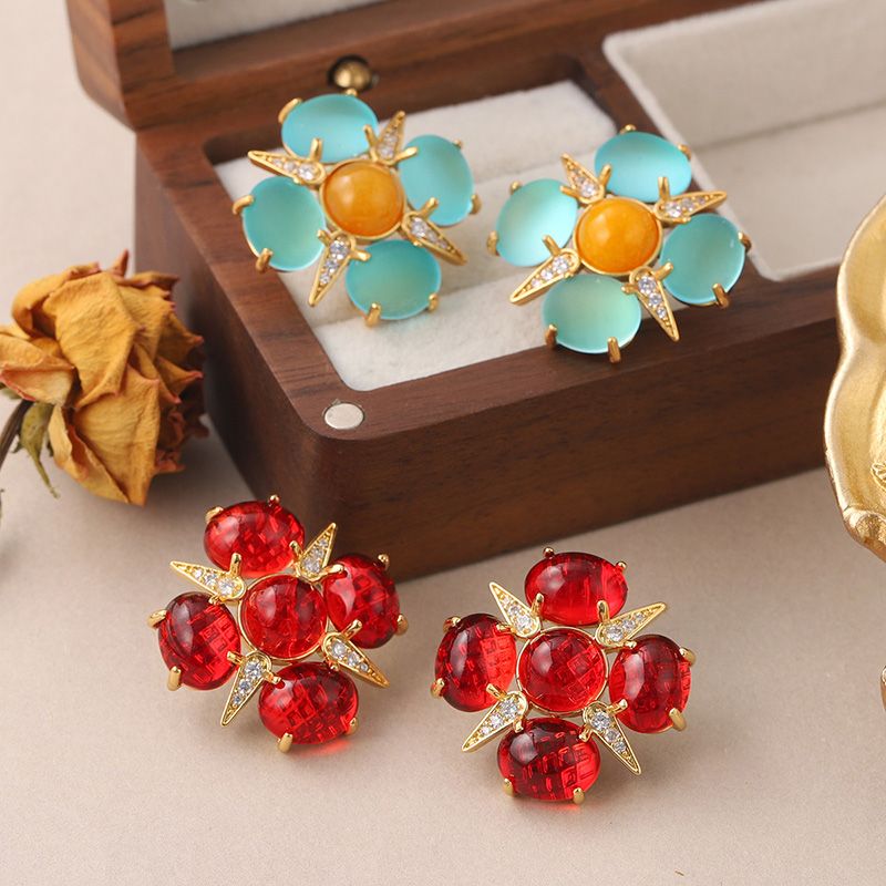 1 Pair Vintage Style Simple Style Star Flower Inlay Copper Natural Stone Glass Zircon Ear Studs