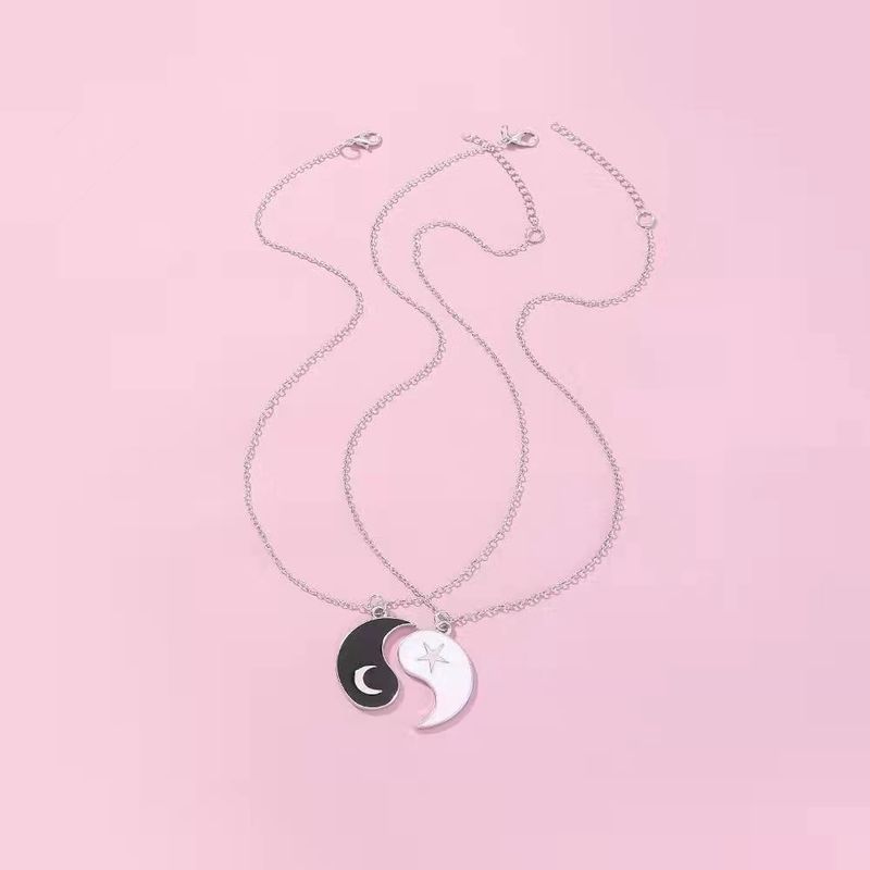 Einfacher Stil Tai Chi Stern Mond Legierung Unisex Halskette Mit Anhänger
