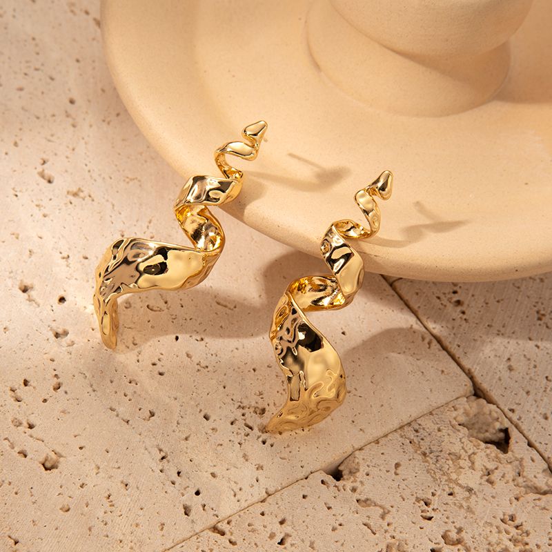 1 Paar Elegant Glam Luxuriös Spiralstreifen Kupfer Vergoldet Tropfenohrringe