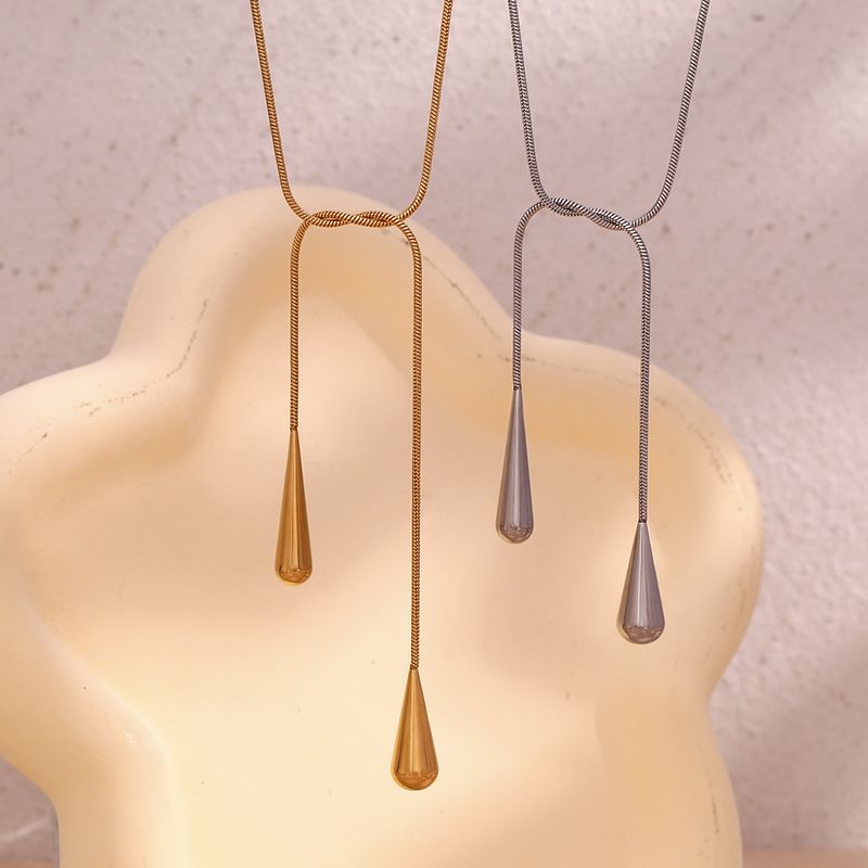 Einfacher Stil Klassischer Stil Wassertropfen Einfarbig Rostfreier Stahl Überzug 18 Karat Vergoldet Halskette