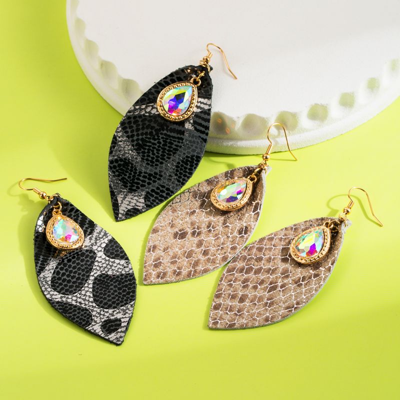 1 Pair Elegant Vintage Style Water Droplets Plating Inlay Pu Leather Alloy Glass Drop Earrings