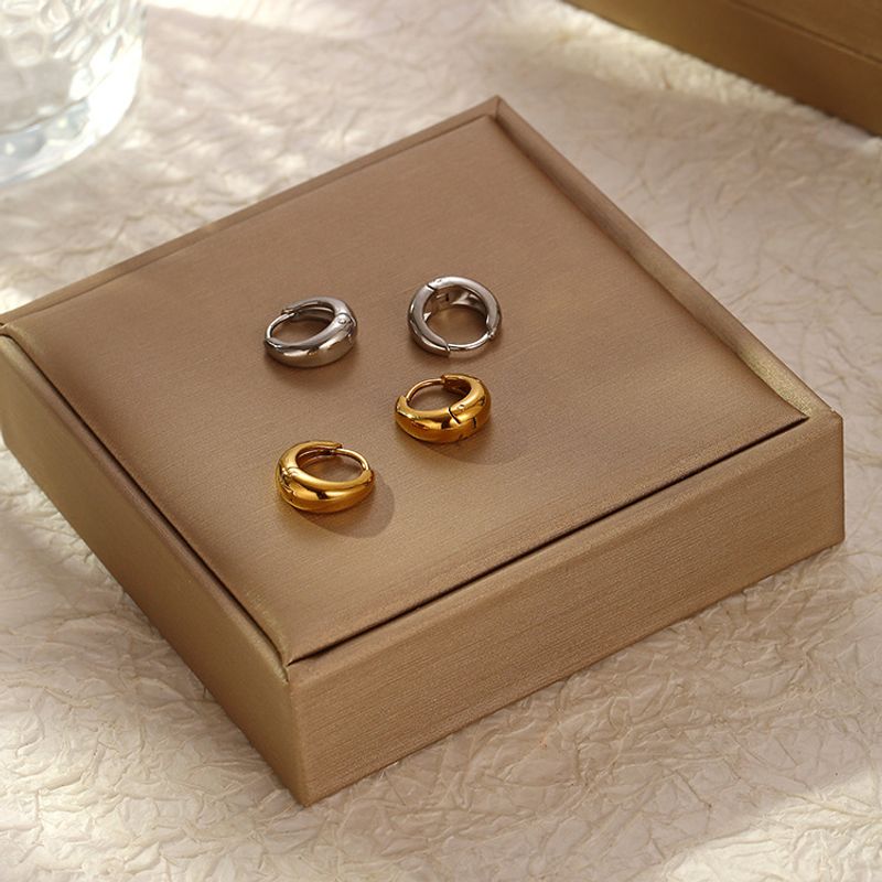 1 Pair Simple Style Geometric Plating Stainless Steel Huggie Earrings