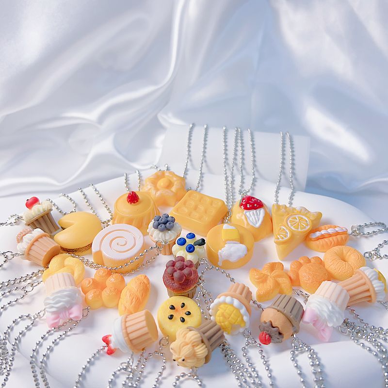 Süß Frucht Kuchen Synthetik Dreidimensional Unisex Halskette Mit Anhänger