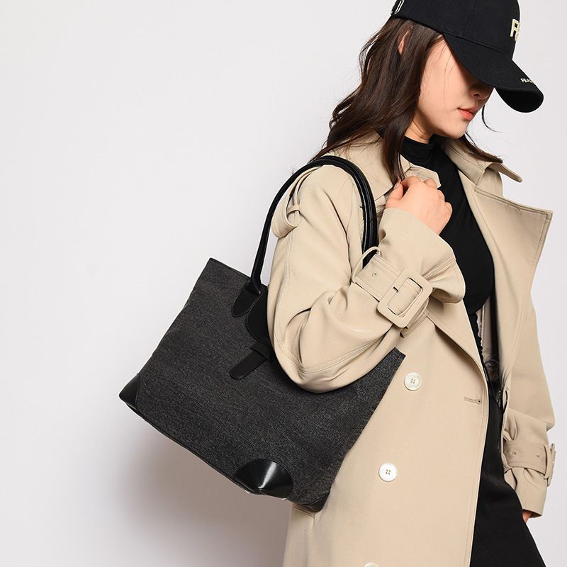 Women's Medium Denim Color Block Classic Style Zipper Shoulder Bag