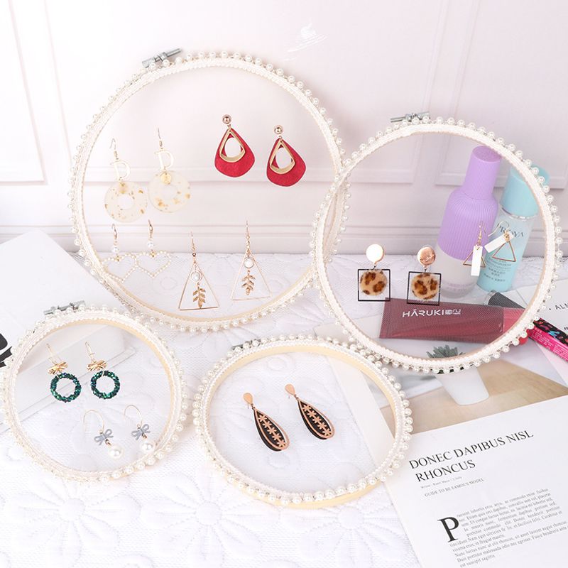 Elegant Sweet Round PP Solid Wood Lace Jewelry Rack