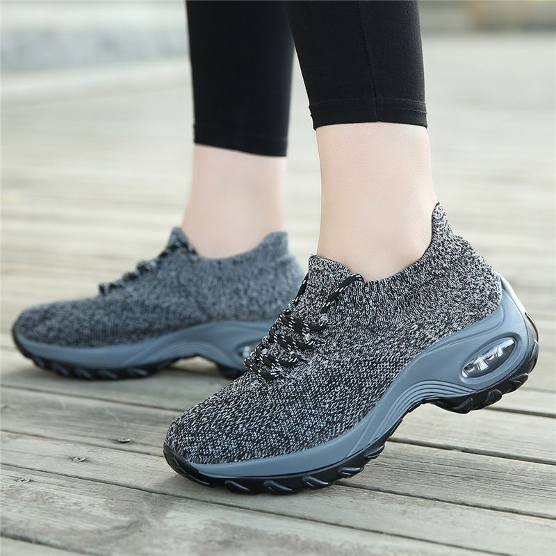 Women's Casual Solid Color Round Toe Sock Sneakers
