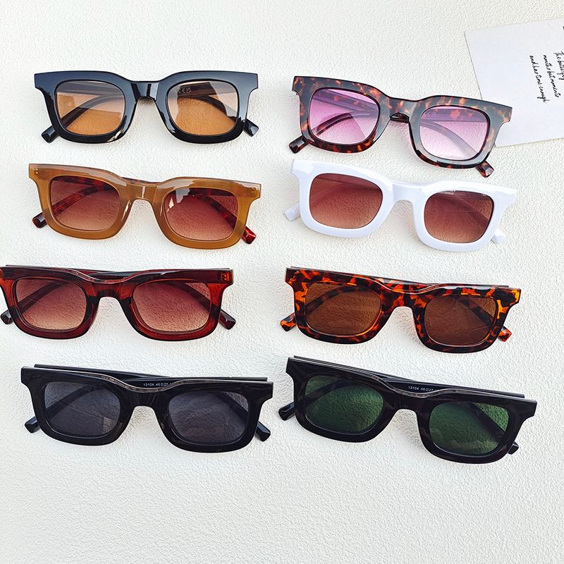 Casual Retro Solid Color Pc Resin Square Full Frame Women's Sunglasses