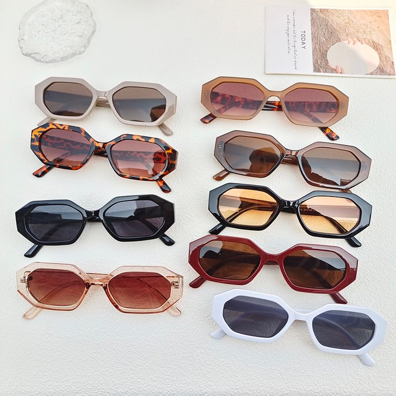 Retro Estilo Simple Color Sólido Ordenador Personal Resina Espejo De Forma Especial Fotograma Completo Gafas De Sol Mujer