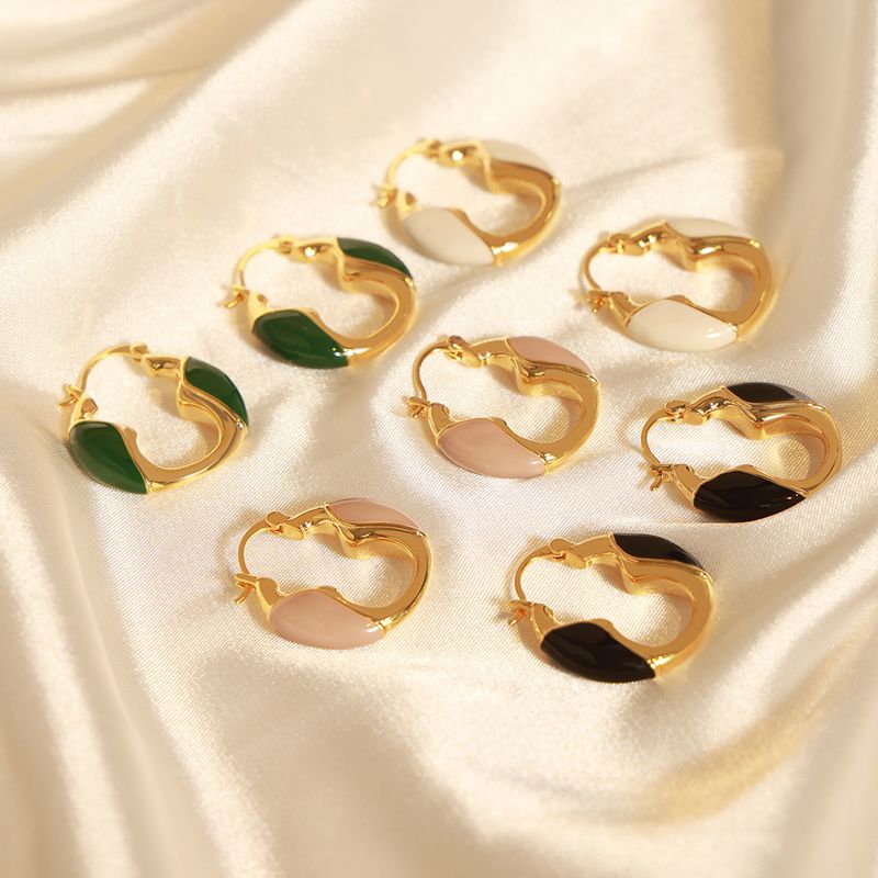 1 Paar Elegant Einfacher Stil Geometrisch Emaille Überzug Kupfer 18 Karat Vergoldet Ohrringe