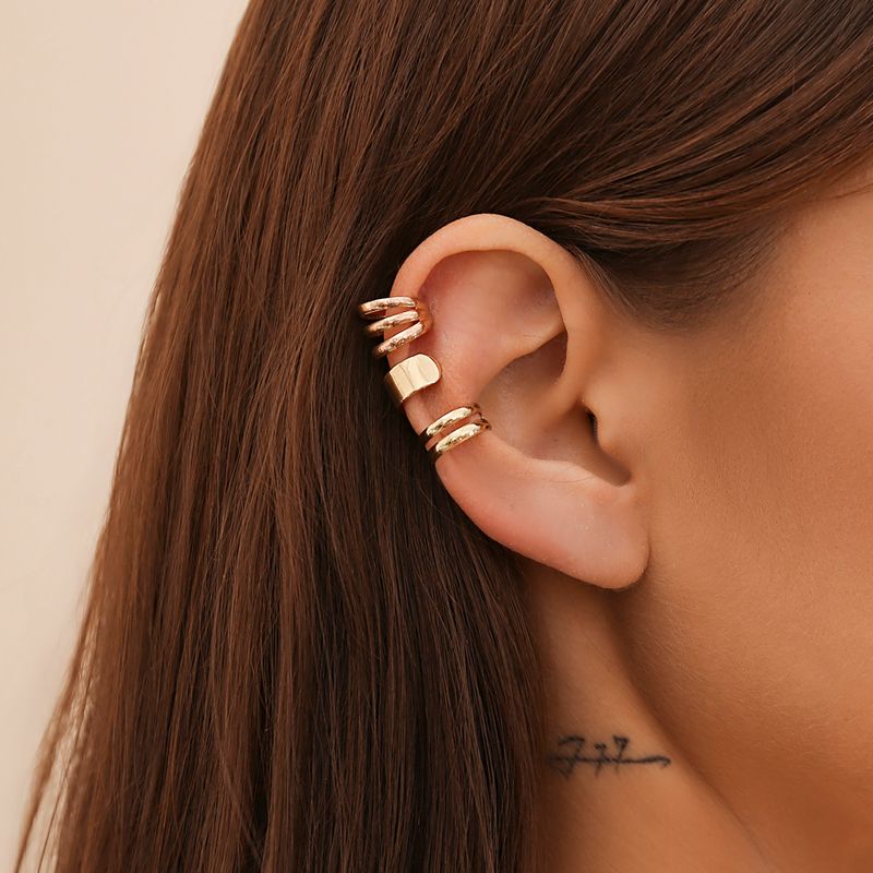 1 Set Casual Simple Style Classic Style Round Irregular Three-dimensional Iron Ear Cuffs
