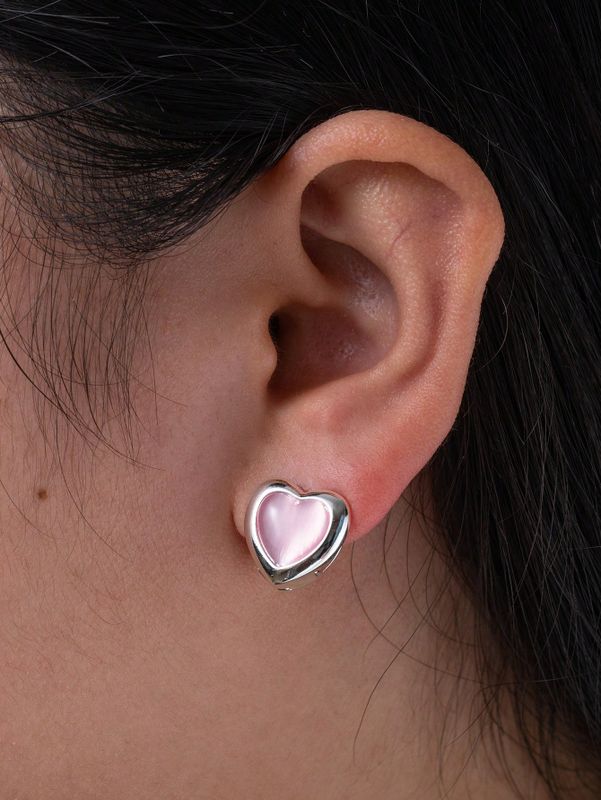 1 Par Estilo Simple Forma De Corazón Embutido Cobre Circón Plateado Pendientes