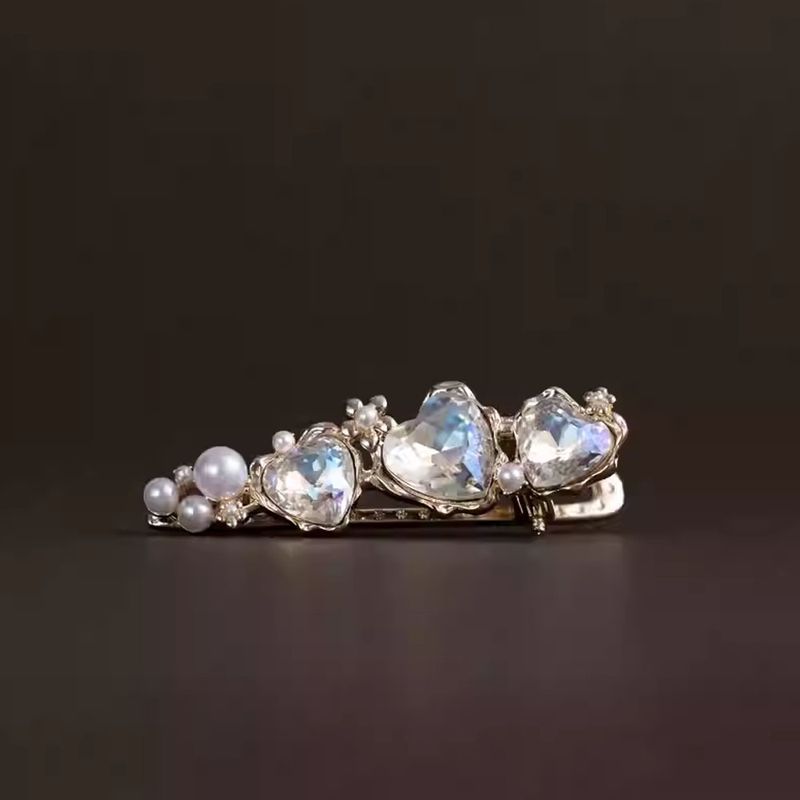 Frau Glam Glänzend Herzform Legierung Inlay Künstlicher Kristall Künstliche Perlen Haarklammer