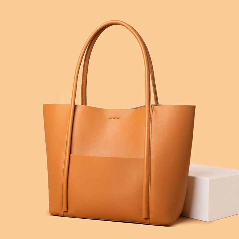 Women's Medium Leather Solid Color Classic Style Square Zipper Shoulder Bag