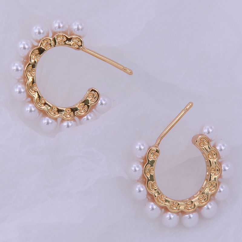 1 Paire Style Simple Style Classique Rond Incruster Le Cuivre Perles Artificielles Zircon Boucles D'Oreilles